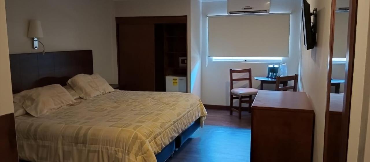 Hotel La Pedregosa Merida Bagian luar foto
